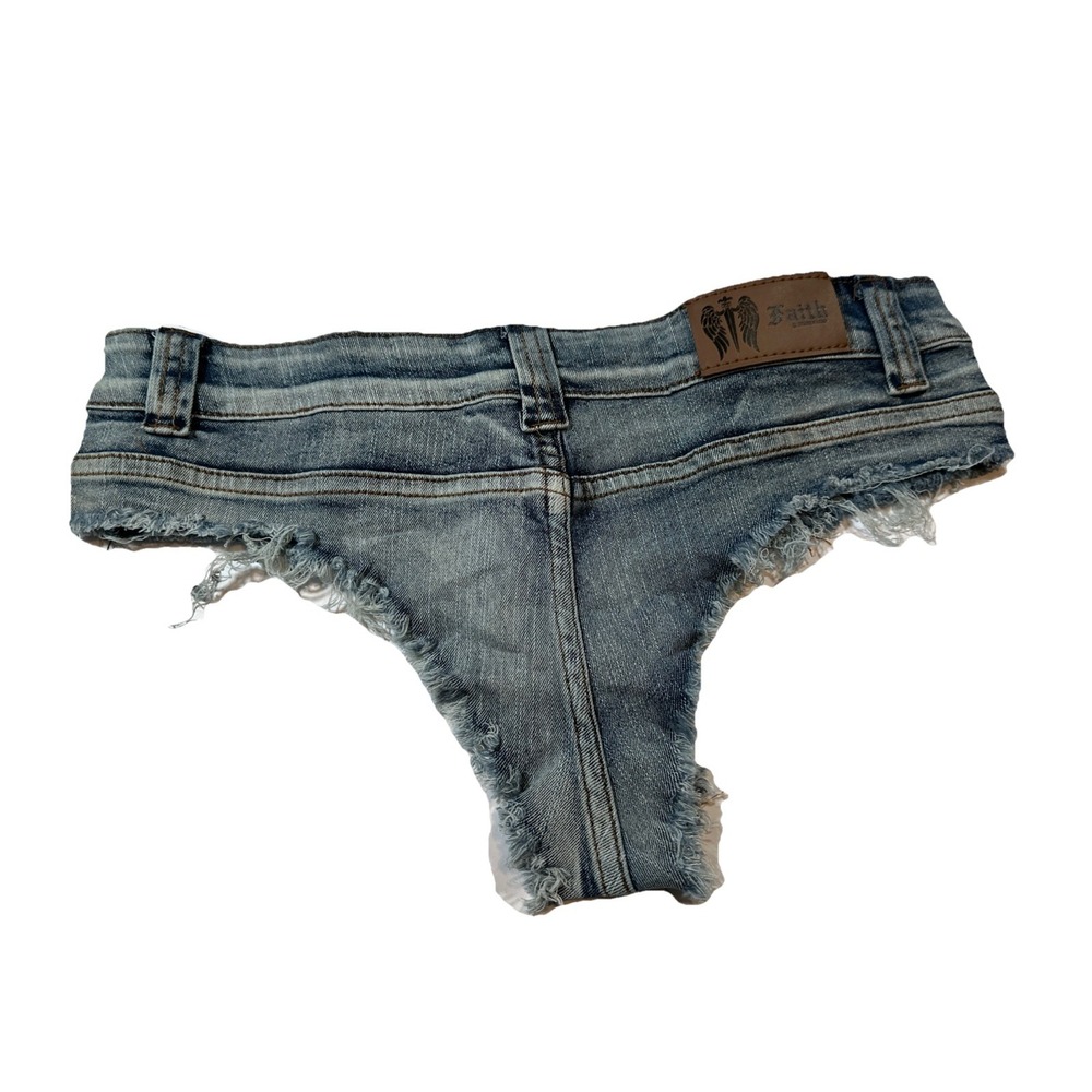 Faith Distressed Denim Fringe High Waist‎ Women’s Large Shorts Light Wash Blue